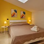 La Corte